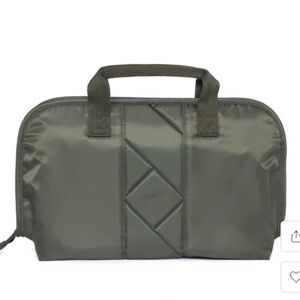 Lug Flash SE Cosmetic Bag. Olive Green. NWT